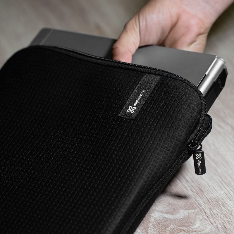 Klip Xtreme Funda Texturized Laptop Sleeve 14,1 Black - KNS-310B